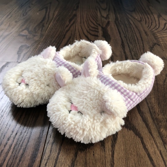 Pottery Barn Kids Puppy Sherpa Slippers - Picture 7 of 13